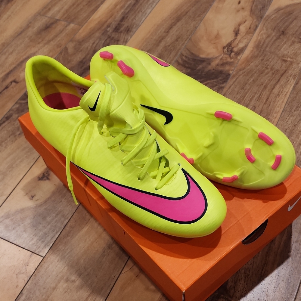 Nike Mercurial Victory V FG Bright Yellow and Pink Soccer Cleats